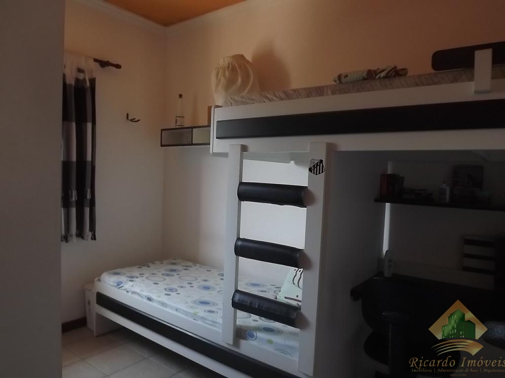 Apartamento no centro com 2 dormitórios e uma excelente área de lazer.