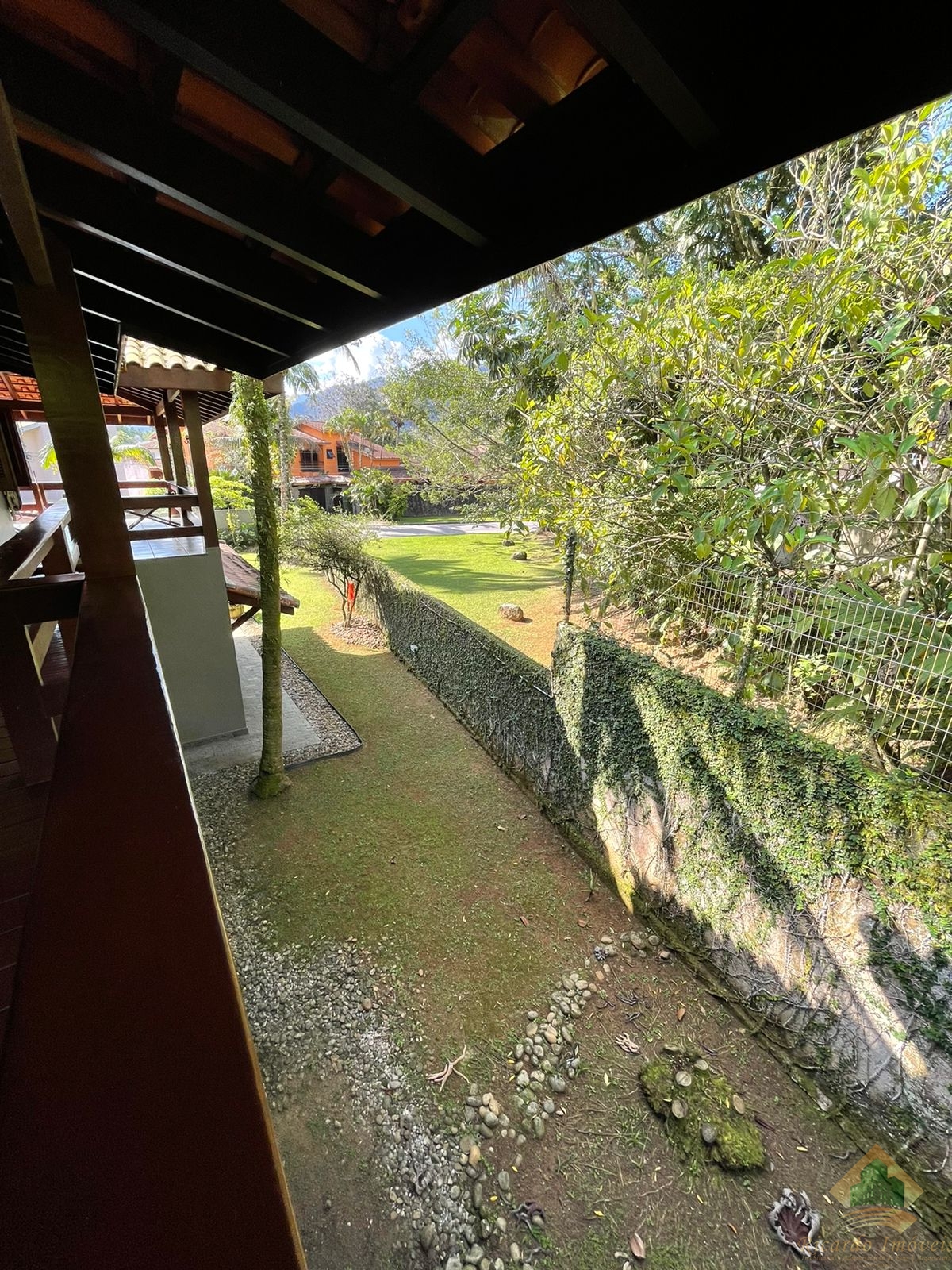 Casa de alto padrão em bairro nobre