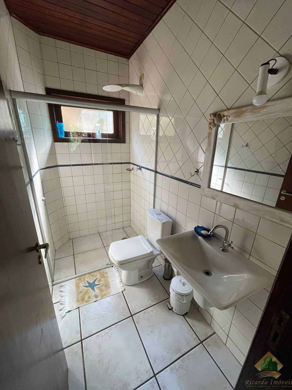 Casa de alto padrão em bairro nobre