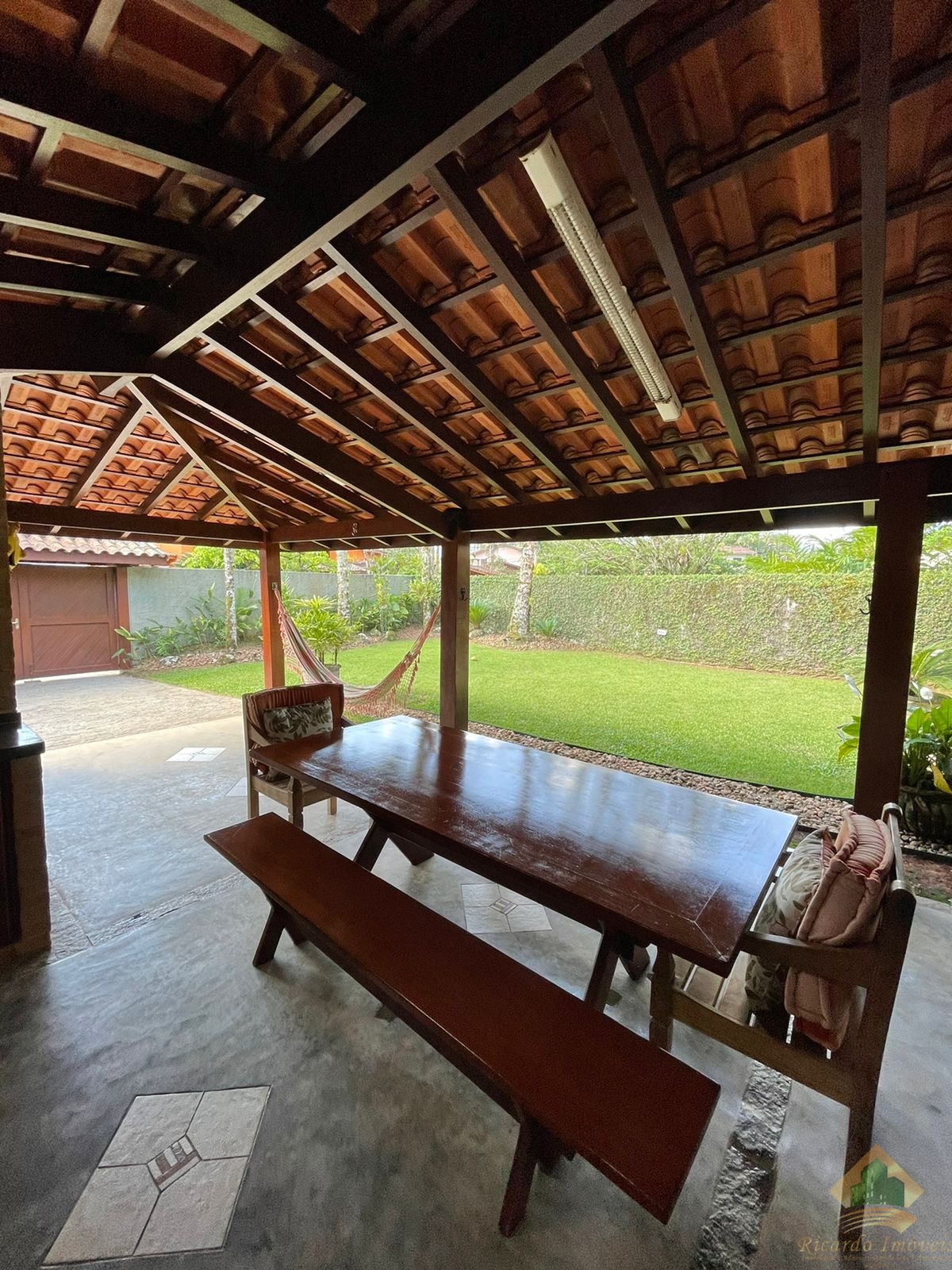 Casa de alto padrão em bairro nobre