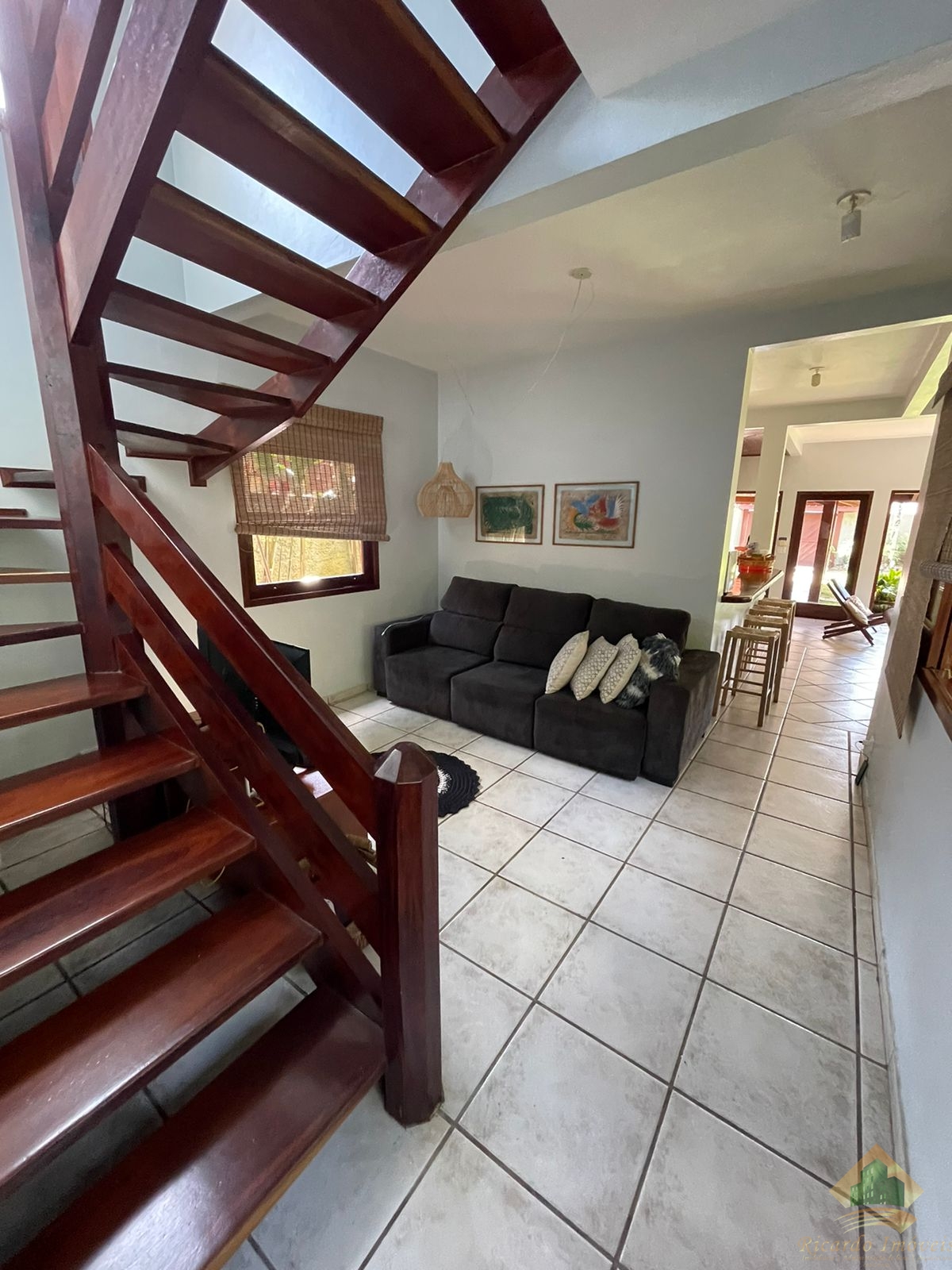 Casa de alto padrão em bairro nobre