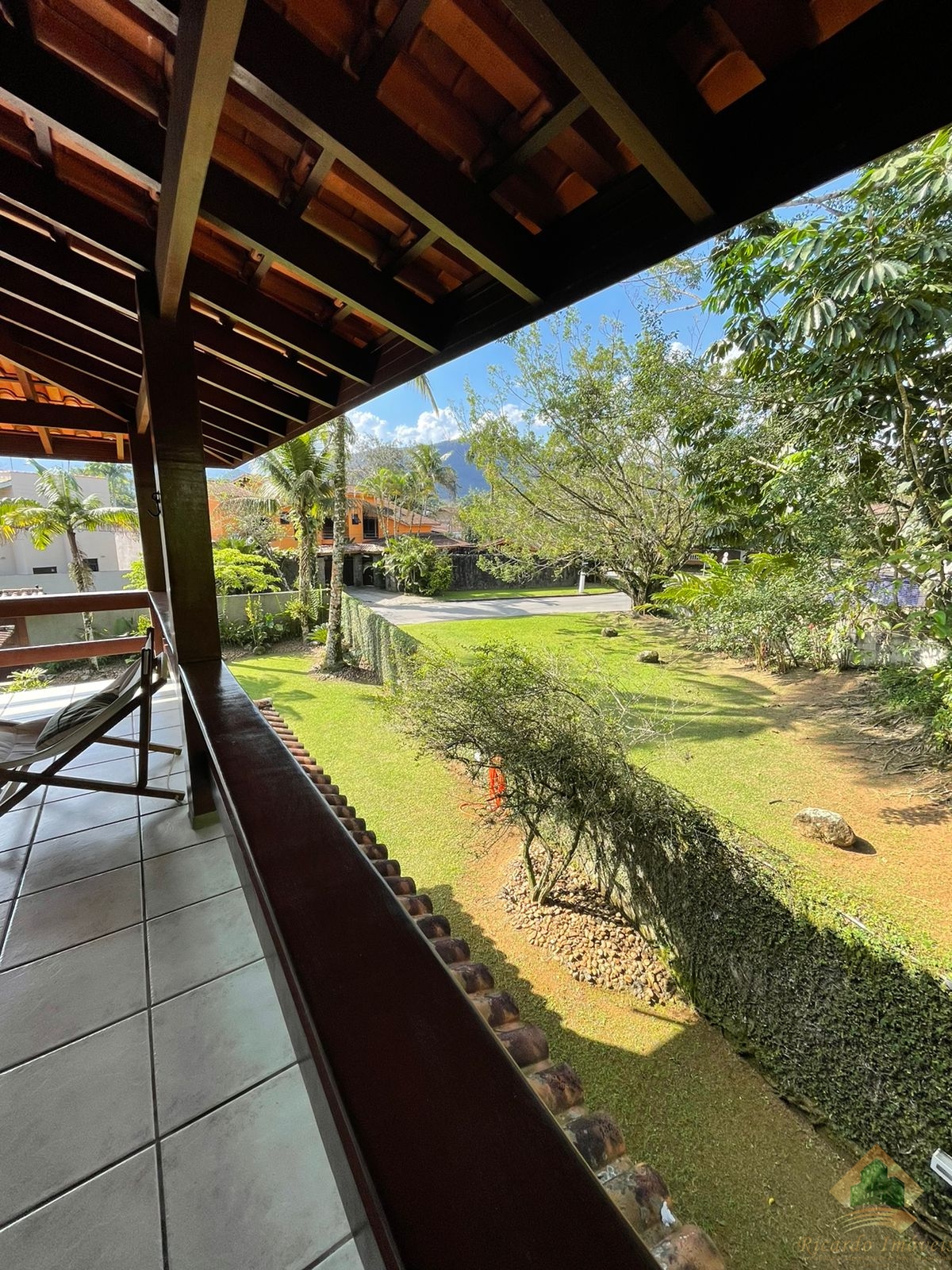 Casa de alto padrão em bairro nobre