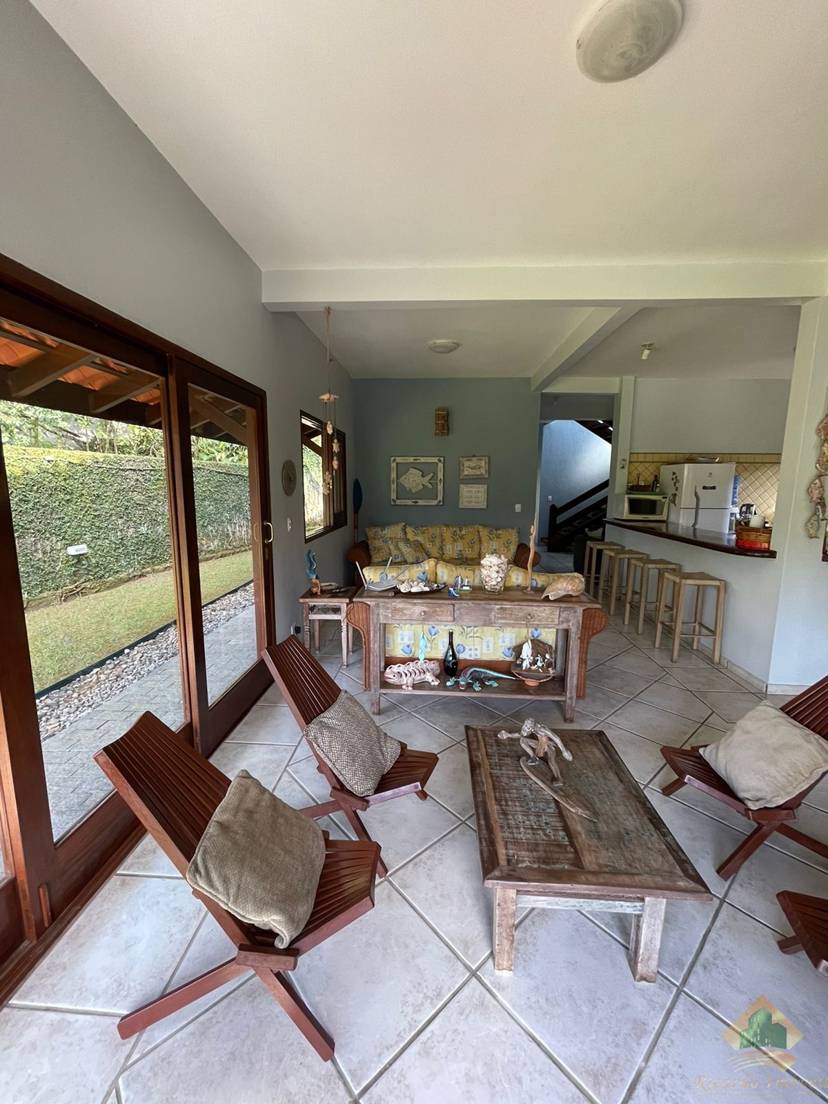 Casa de alto padrão em bairro nobre