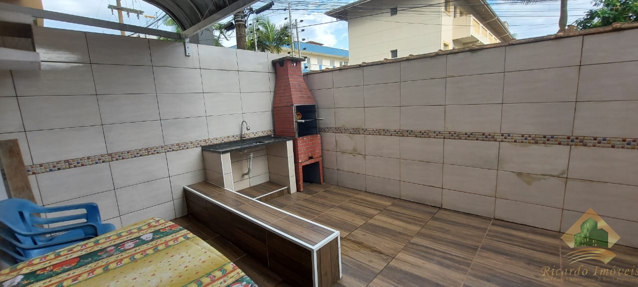 Ótimo apartamento térreo no itaguá com área gourmet privativa