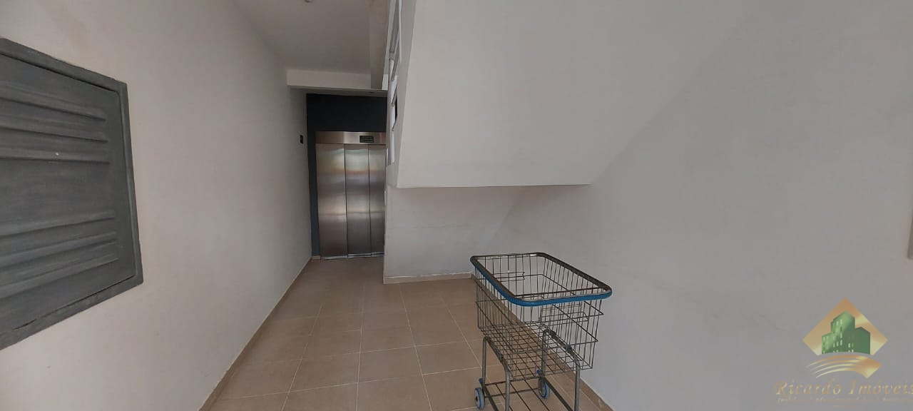 Ótimo apartamento térreo no itaguá com área gourmet privativa
