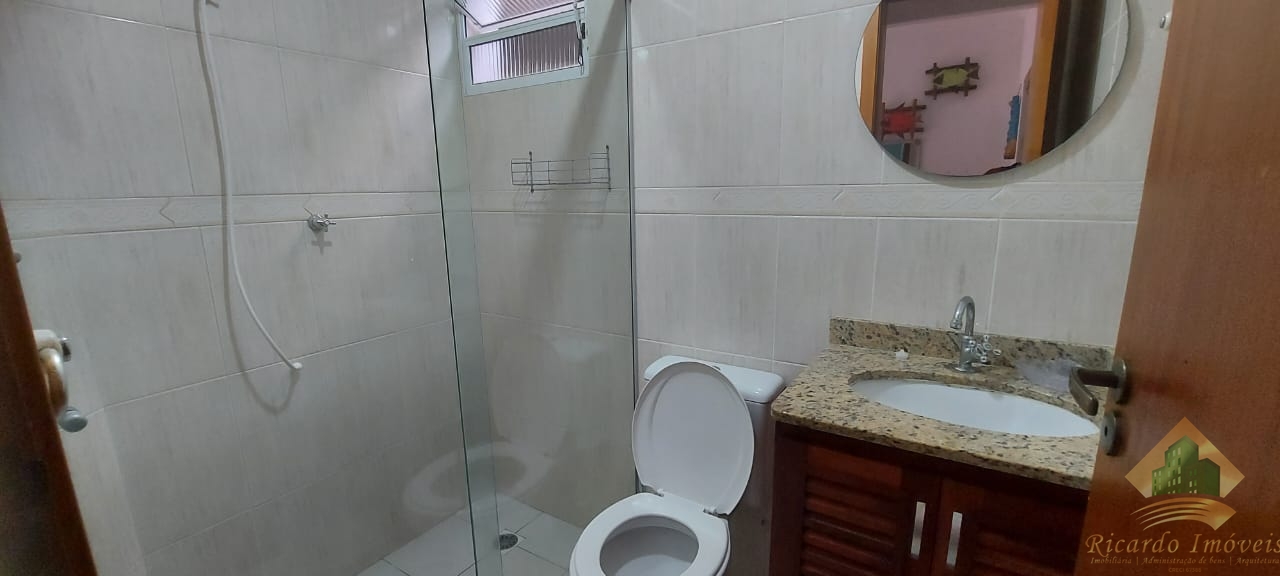 Ótimo apartamento térreo no itaguá com área gourmet privativa