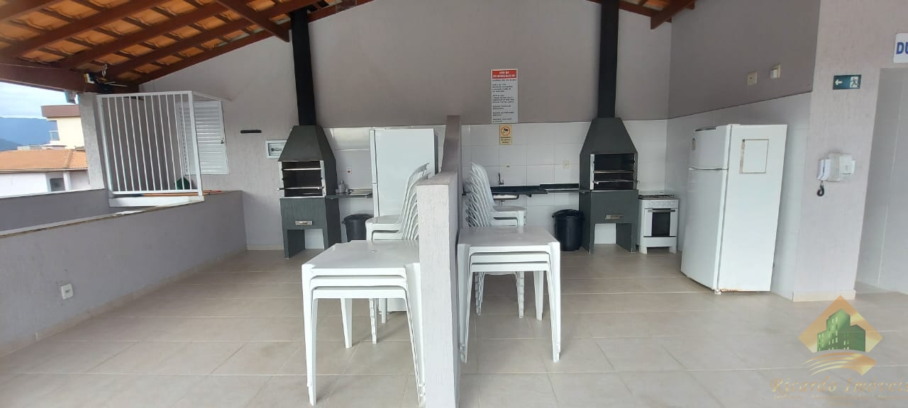 Ótimo apartamento térreo no itaguá com área gourmet privativa