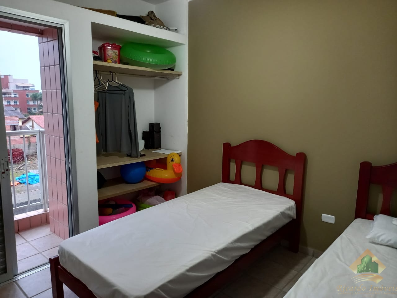 Excelente apartamento de dois dormitórios próximo a orla do itagua