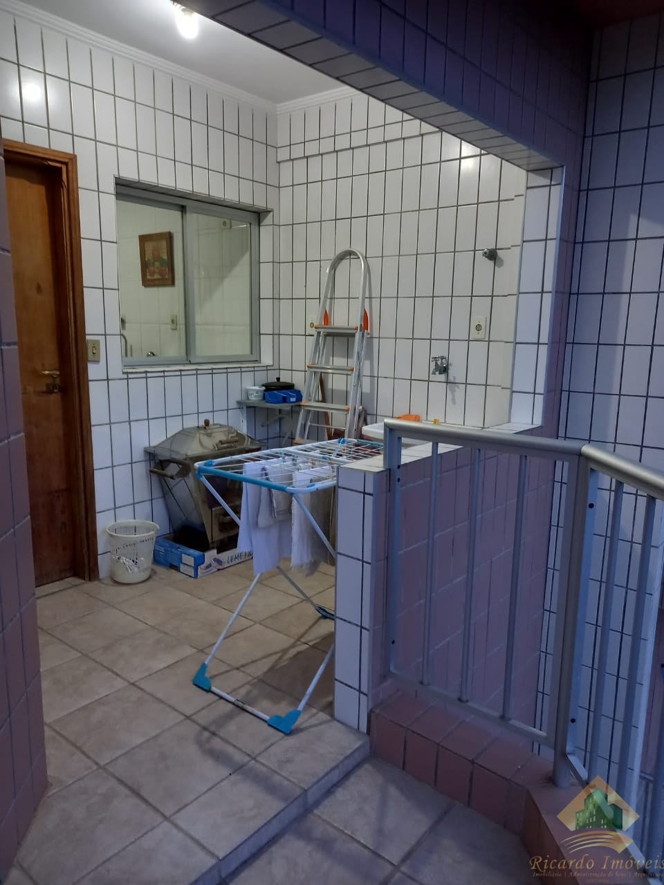 Excelente apartamento de dois dormitórios próximo a orla do itagua