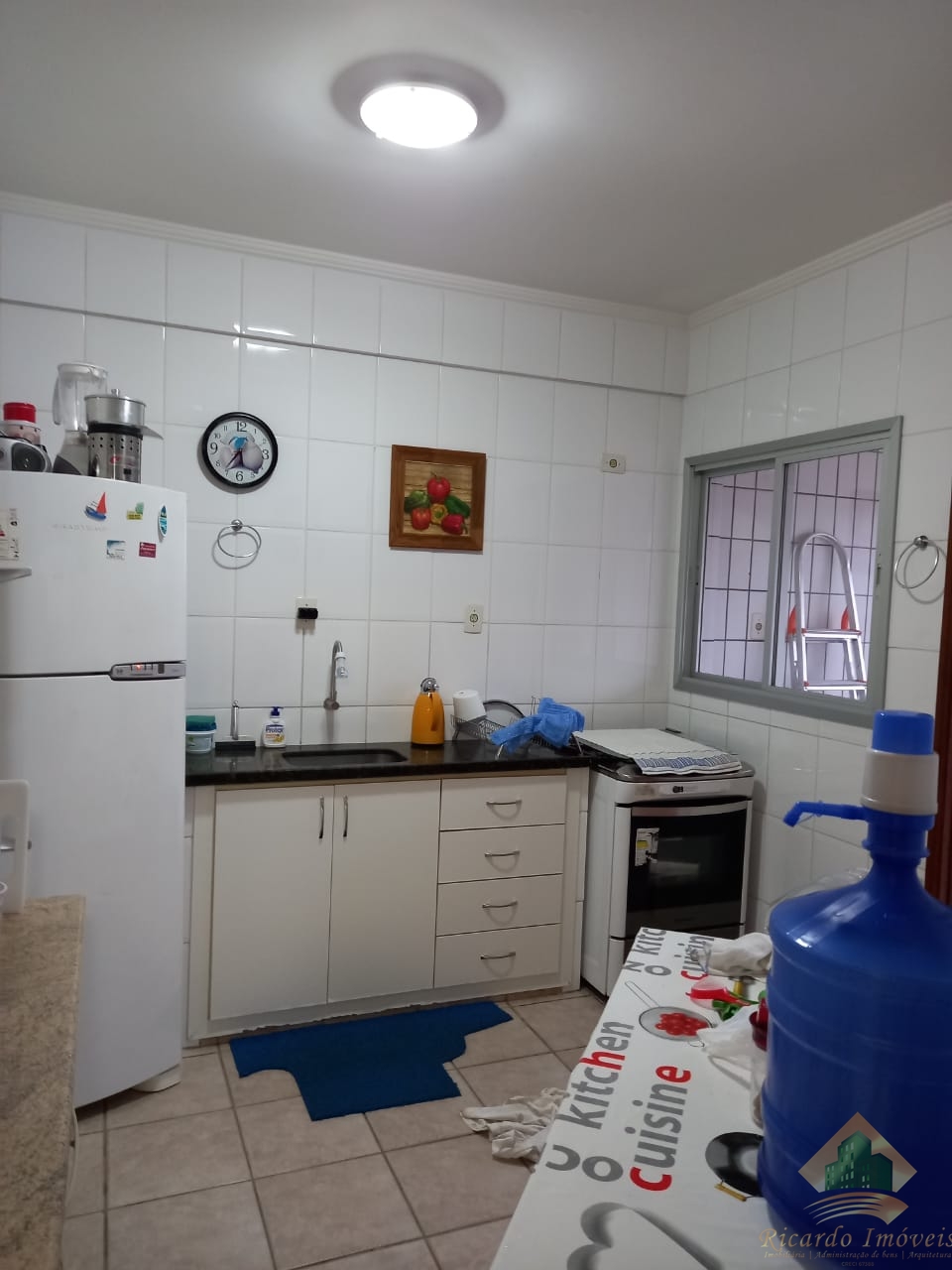 Excelente apartamento de dois dormitórios próximo a orla do itagua