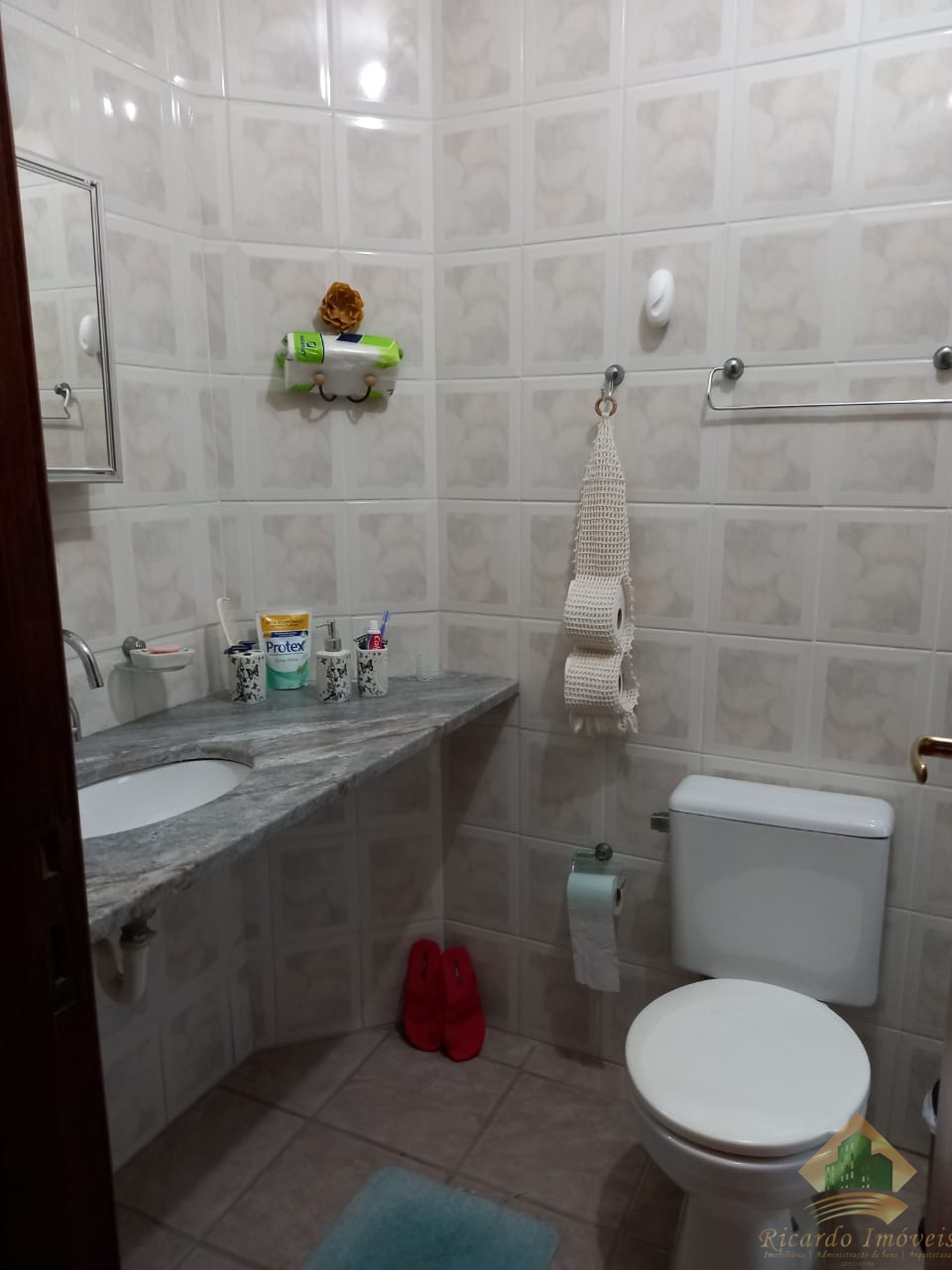 Excelente apartamento de dois dormitórios próximo a orla do itagua