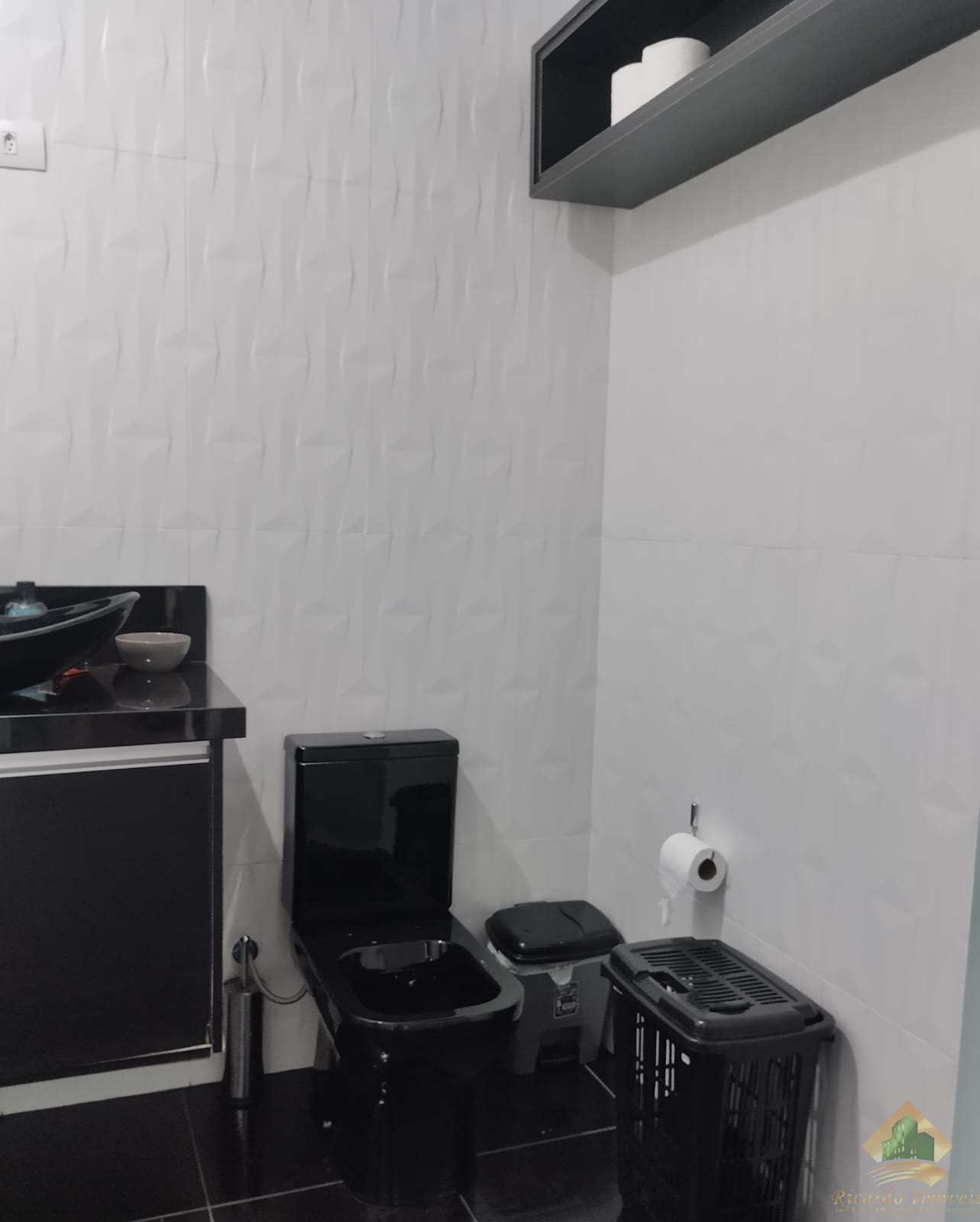 Casa rustica com 2 nacente, lago e jardins