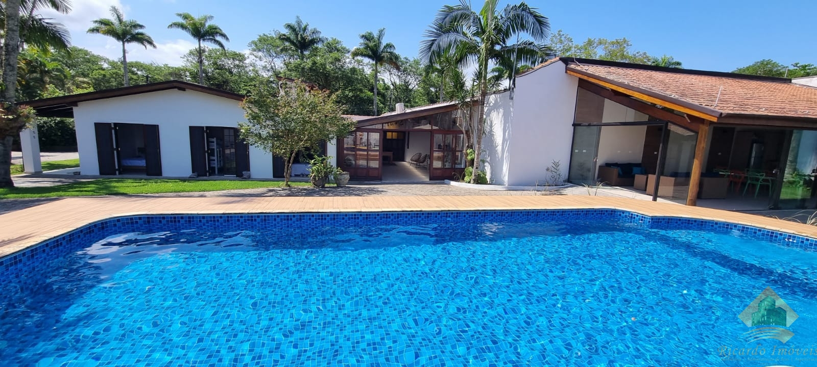 Casa em condomínio fechado no tenório a 150 m da praia