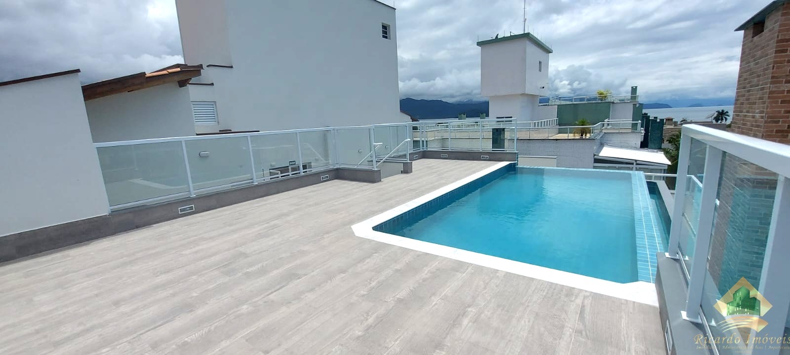 Apartamento novo próximo da orla do itaguá