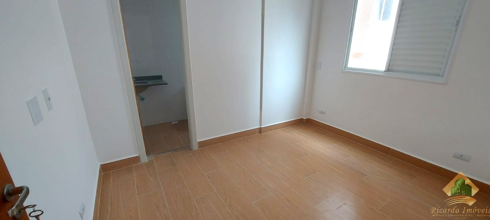 Apartamento novo próximo da orla do itaguá