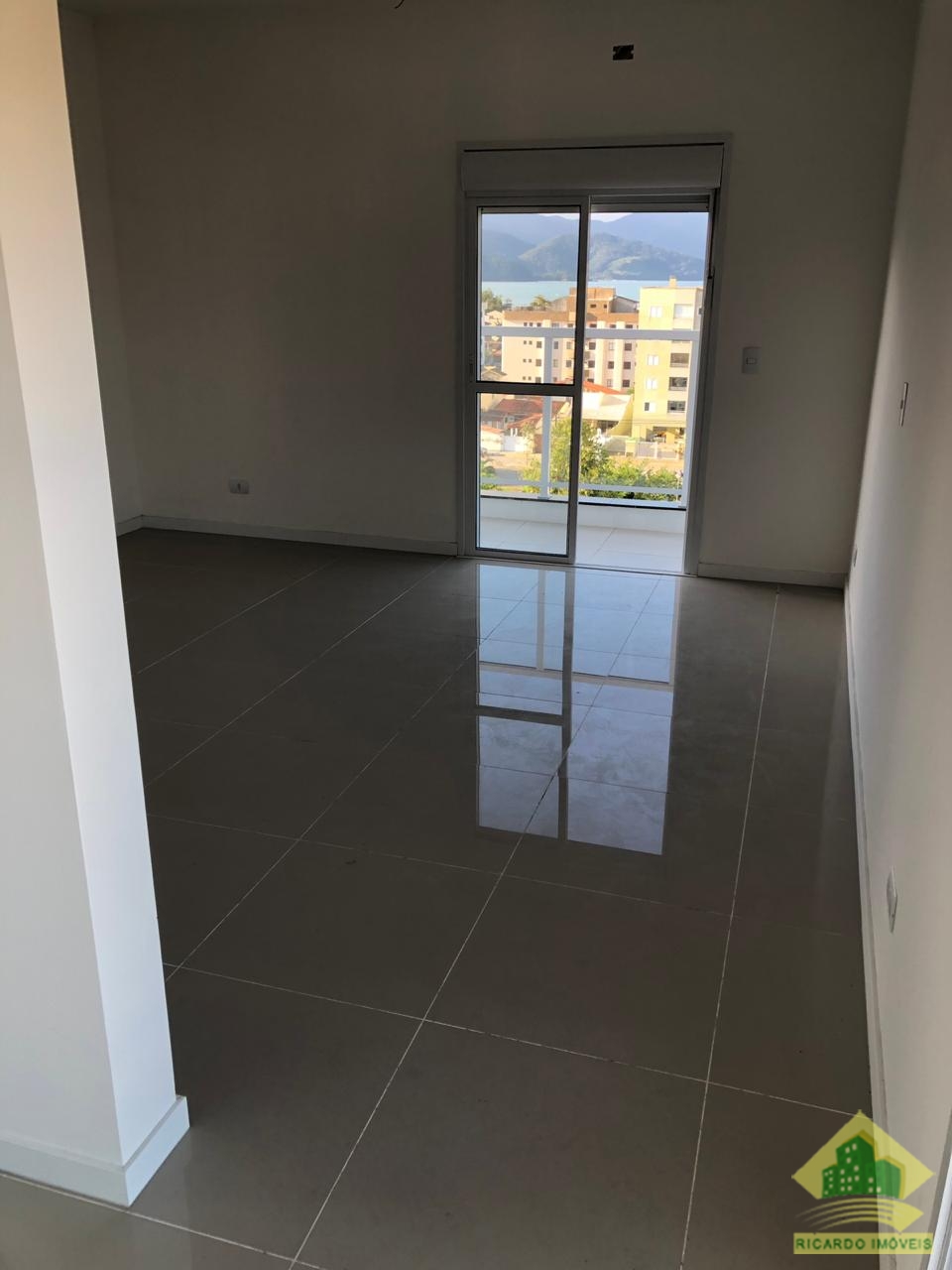 Cobertura Alto Padrão
