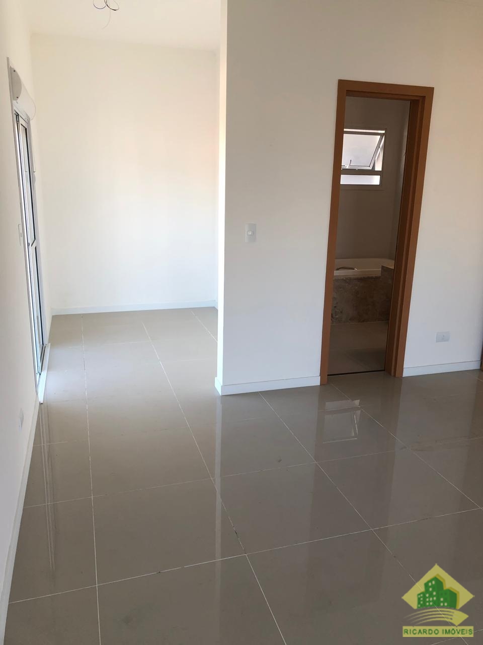 Cobertura Alto Padrão