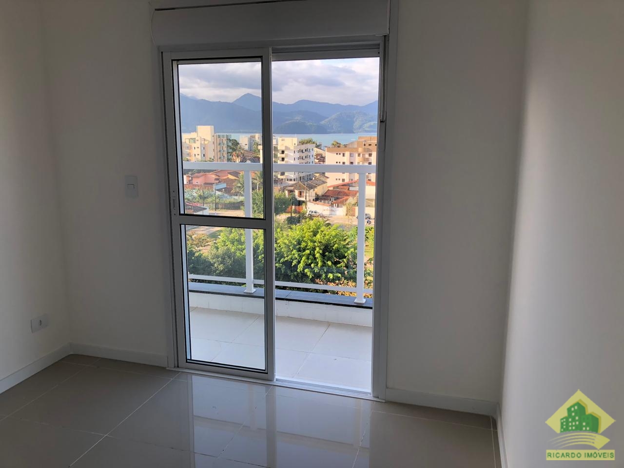 Cobertura Alto Padrão