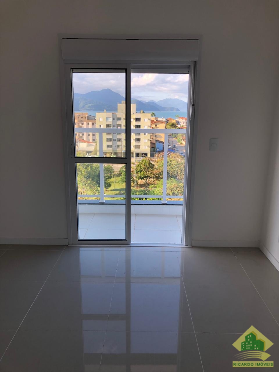 Cobertura Alto Padrão