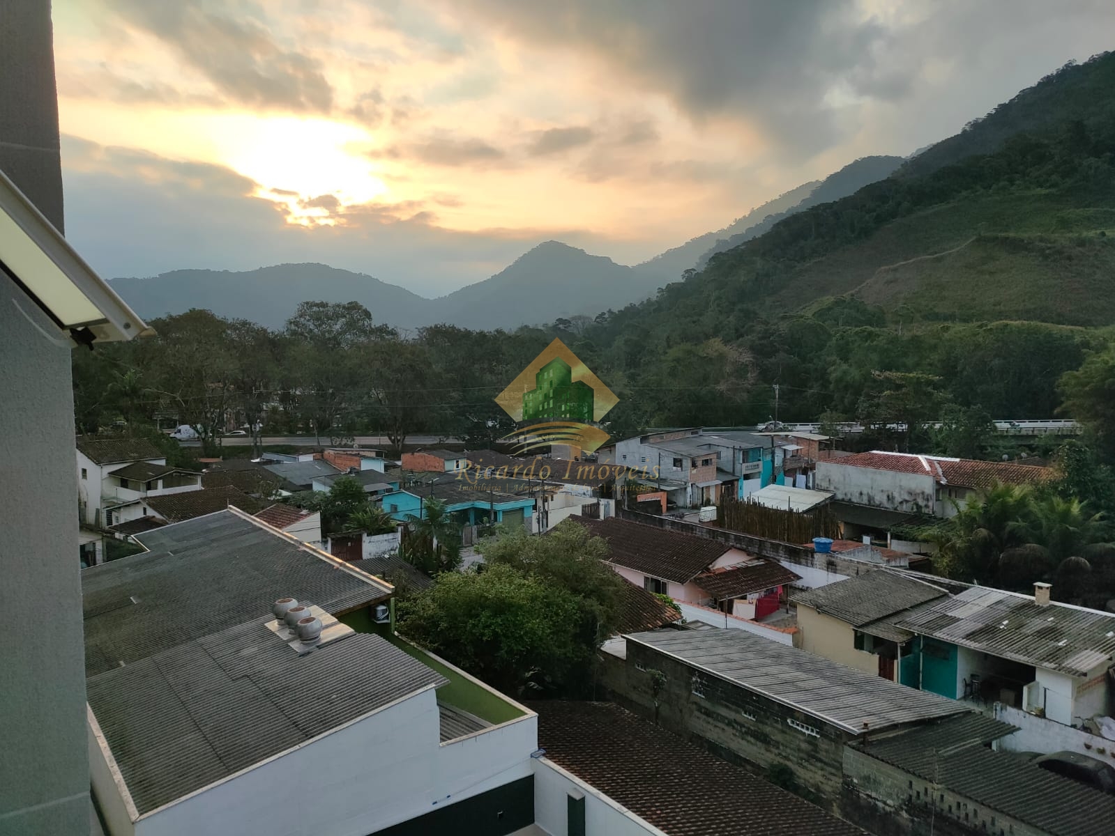 Apartamento novo no centro da cidade