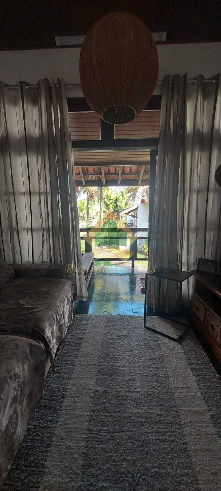 Apt duplex no condomínio no saco da ribeira