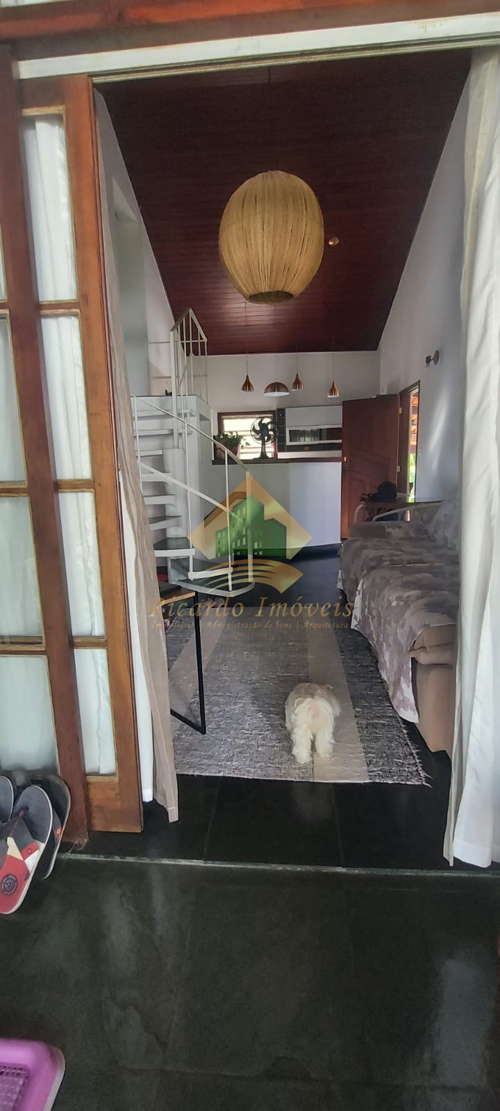 Apt duplex no condomínio no saco da ribeira
