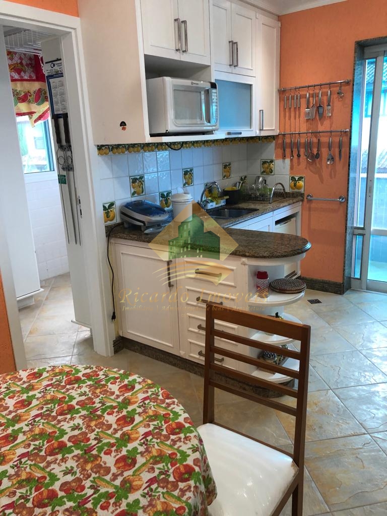 Cobertura triplex de alto padrao com vista para o mar em ubatuba-sp