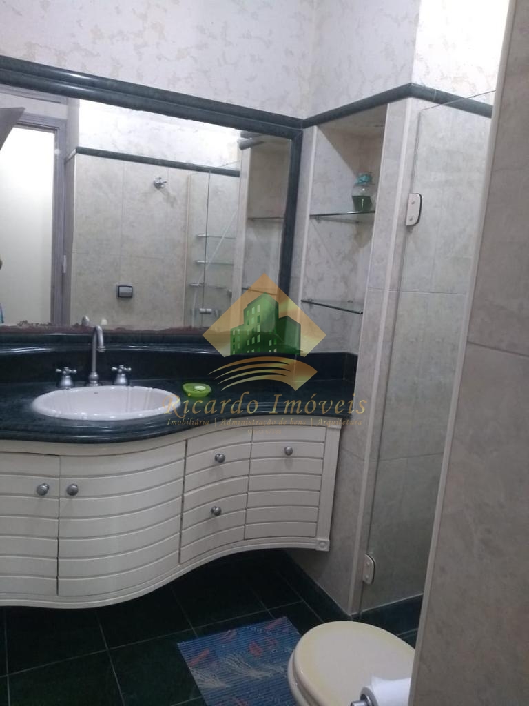 Cobertura triplex de alto padrao com vista para o mar em ubatuba-sp