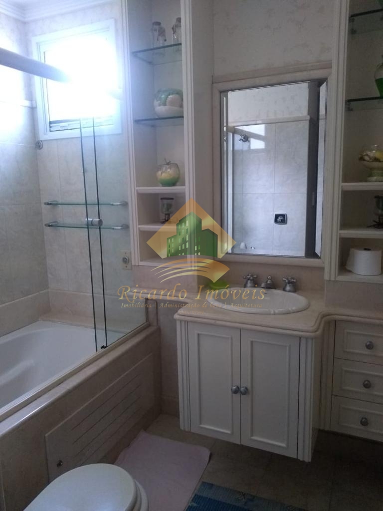 Cobertura triplex de alto padrao com vista para o mar em ubatuba-sp