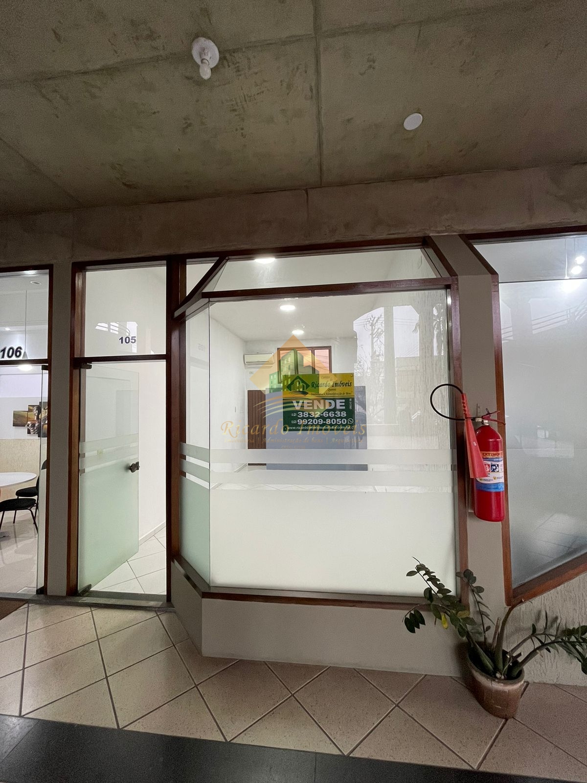 Sala comercial em shopping no centro da cidade - foto 8