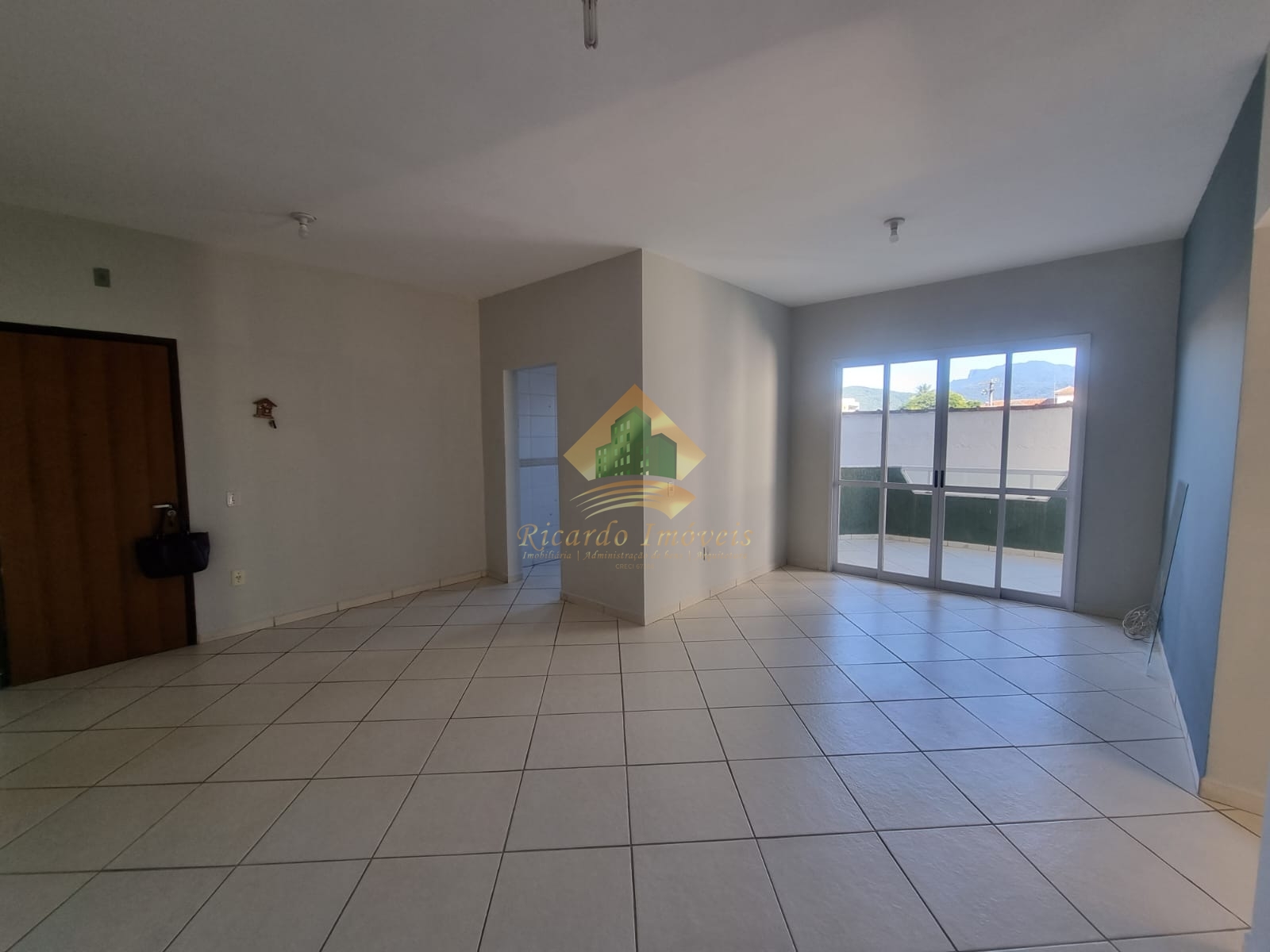 Apt amplo na região central