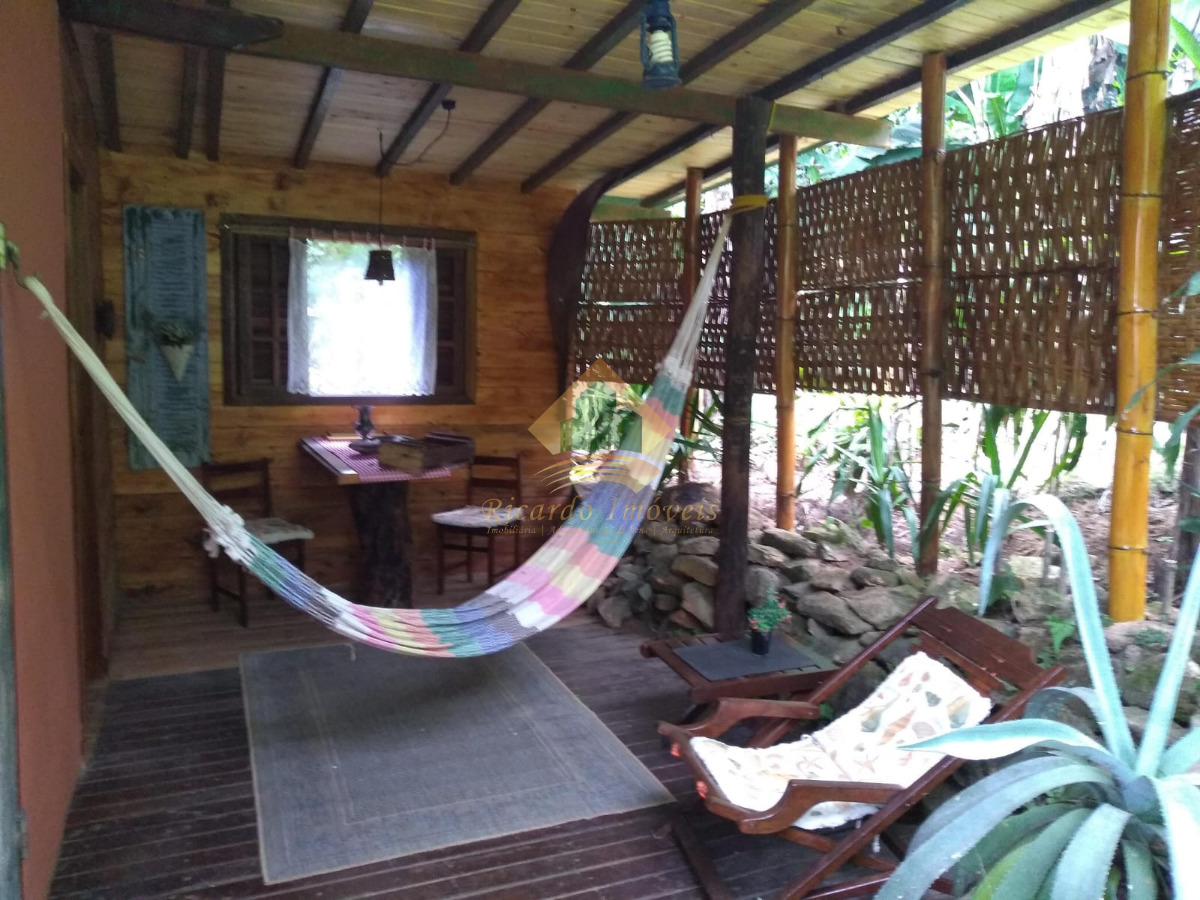 Casa Pé na Areia Com quiosque e chalés para locação, Vistta paradisíaca na Praia do Flamengo