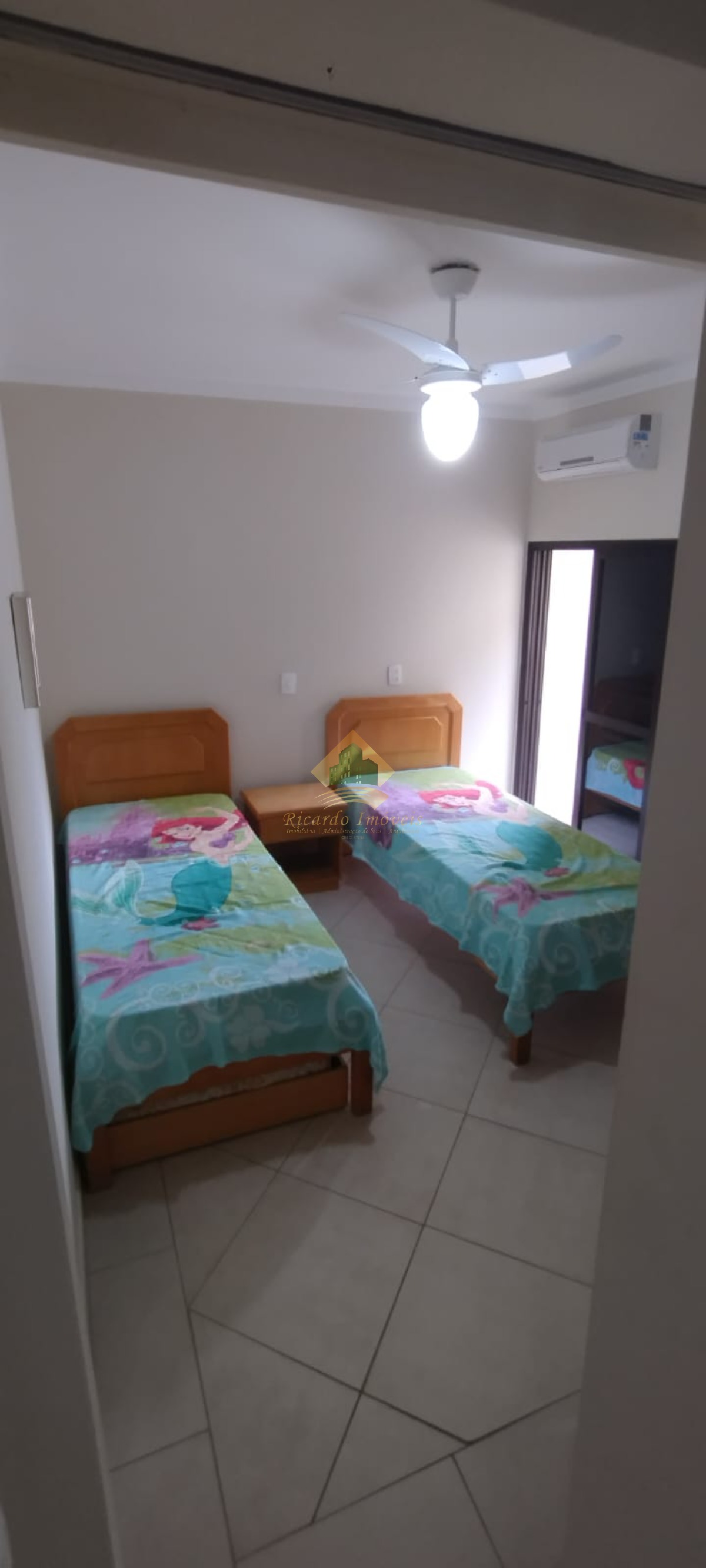 Excelente cobertura frente mar com vista paradisíaca na praia grande