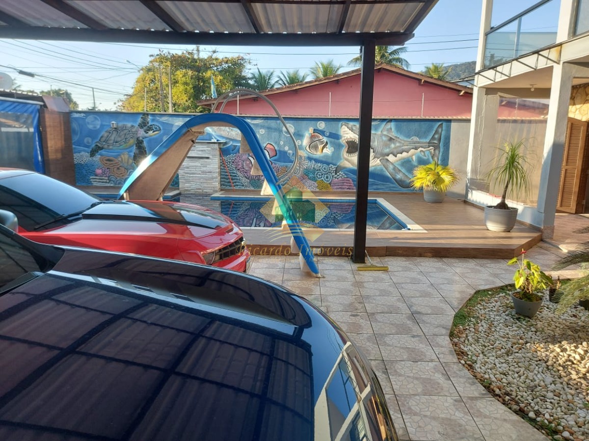 Belíssima casa na estufa 2 ideal para locação para temporada ótima localização