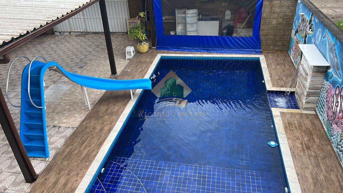 Belíssima casa na estufa 2 ideal para locação para temporada ótima localização