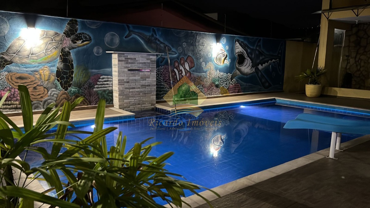 Belíssima casa na estufa 2 ideal para locação para temporada ótima localização