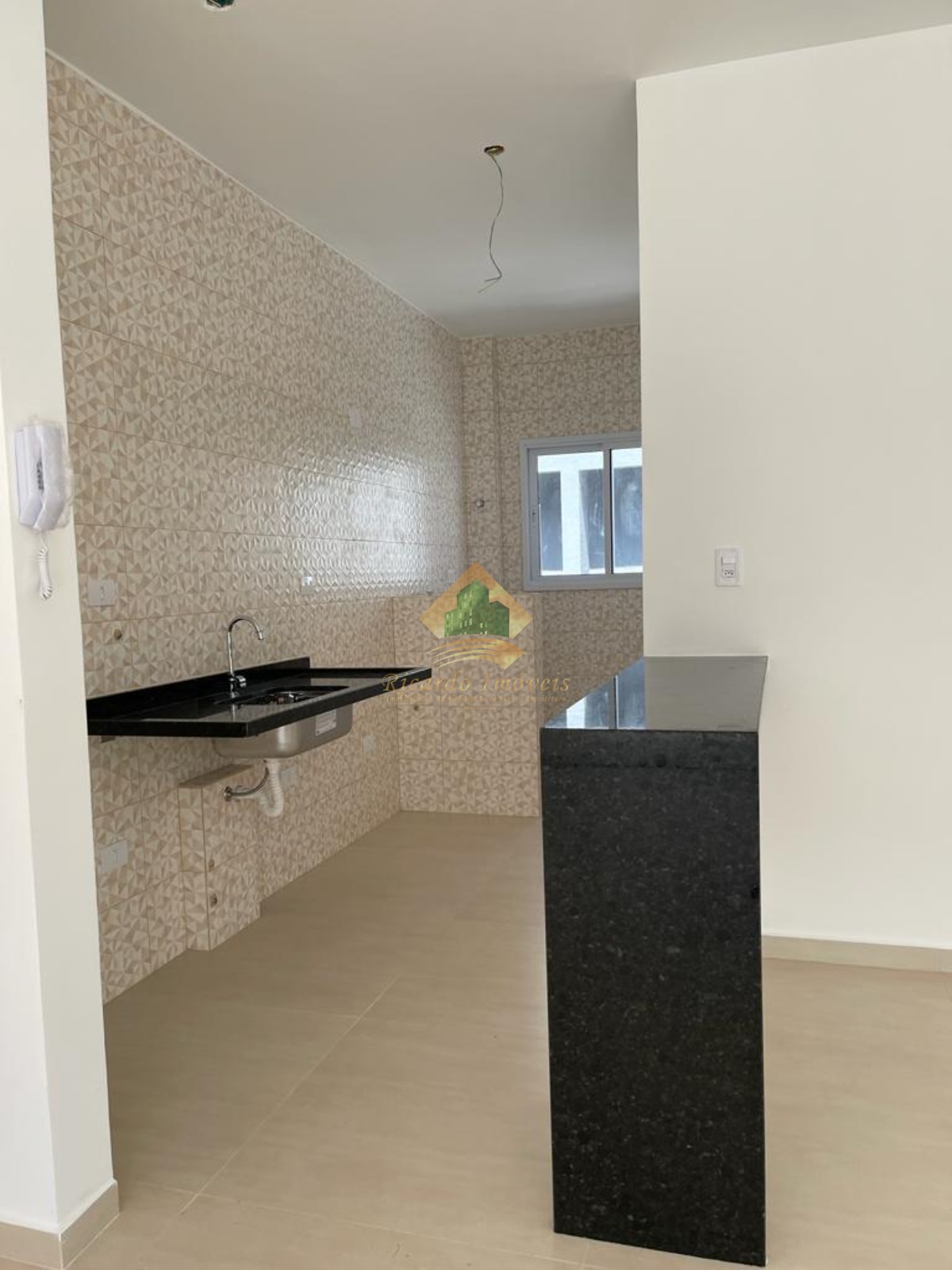 Excelente cobertura prédio recém entregue no centro da cidade