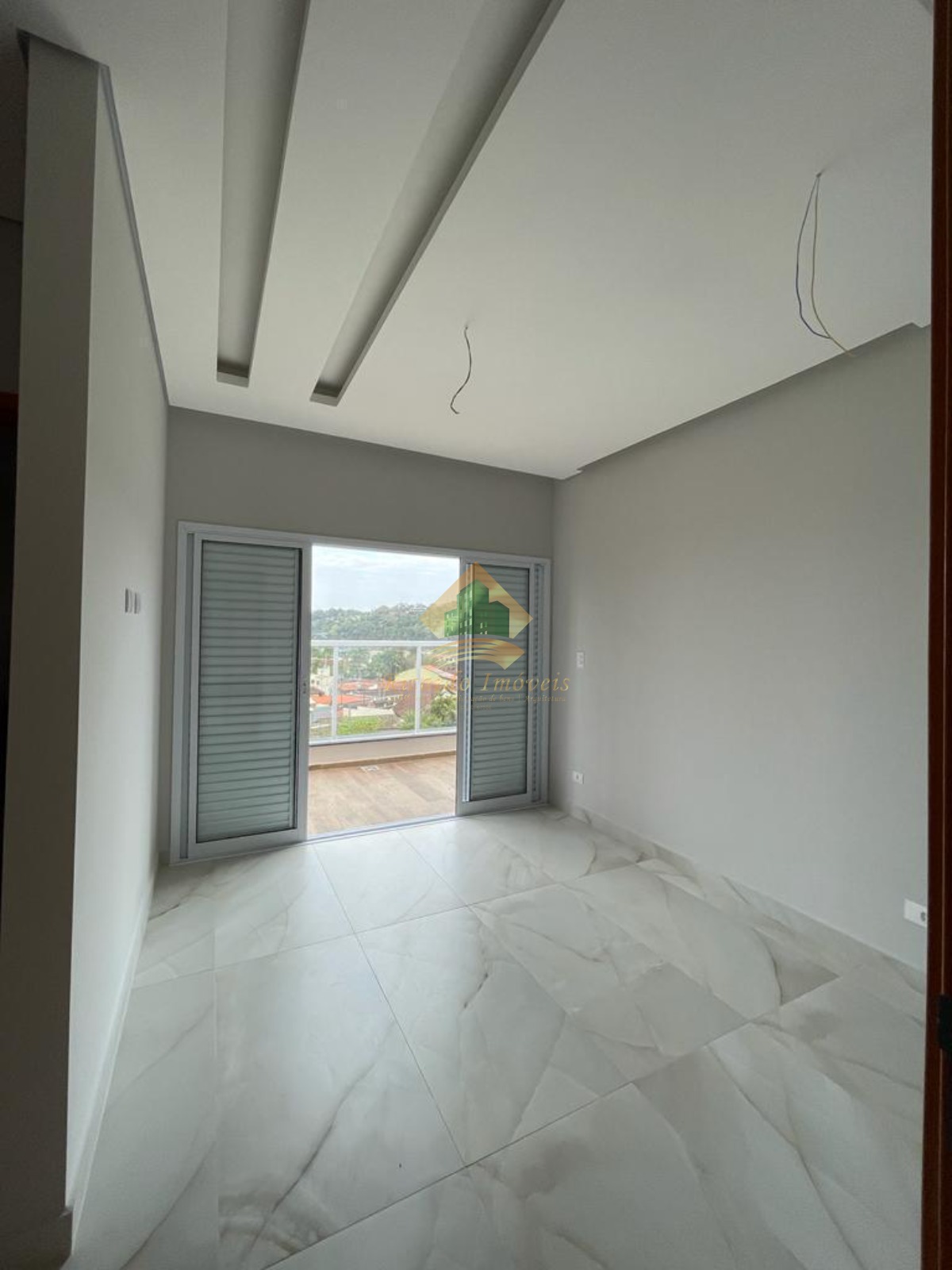 Excelente cobertura praia das toninhas frente mar vista paradisíaca