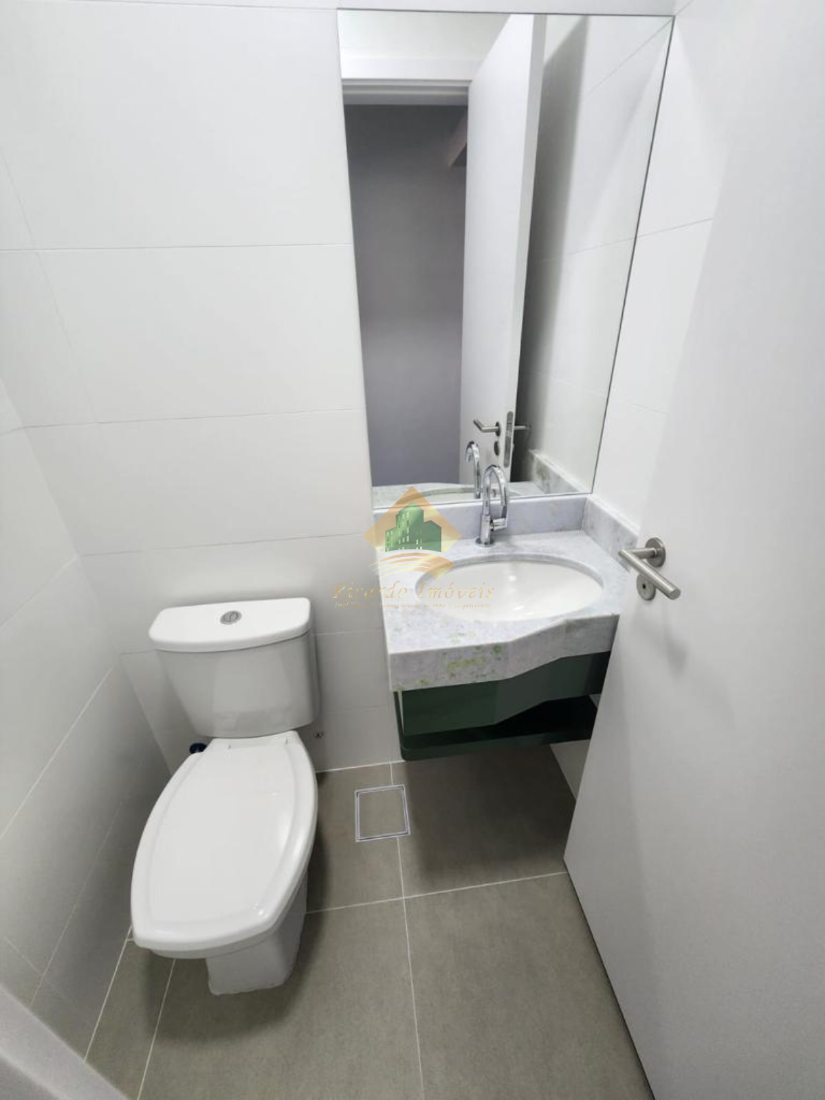 Apartamento novo no centro da cidade