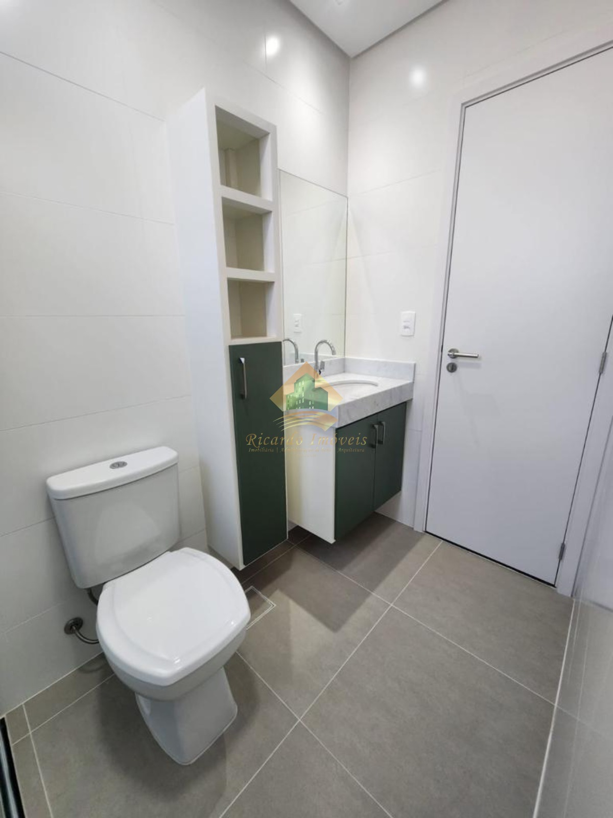 Apartamento novo no centro da cidade