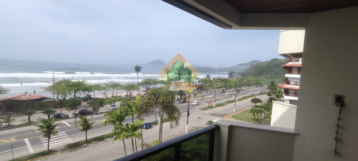 Excelente cobertura duplex frente para o mar na parte nobre da praia grande