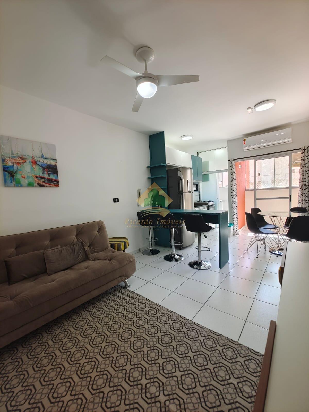 Excelente apartamento com ótimo custo benefício ótimo investimento para locação temporária.