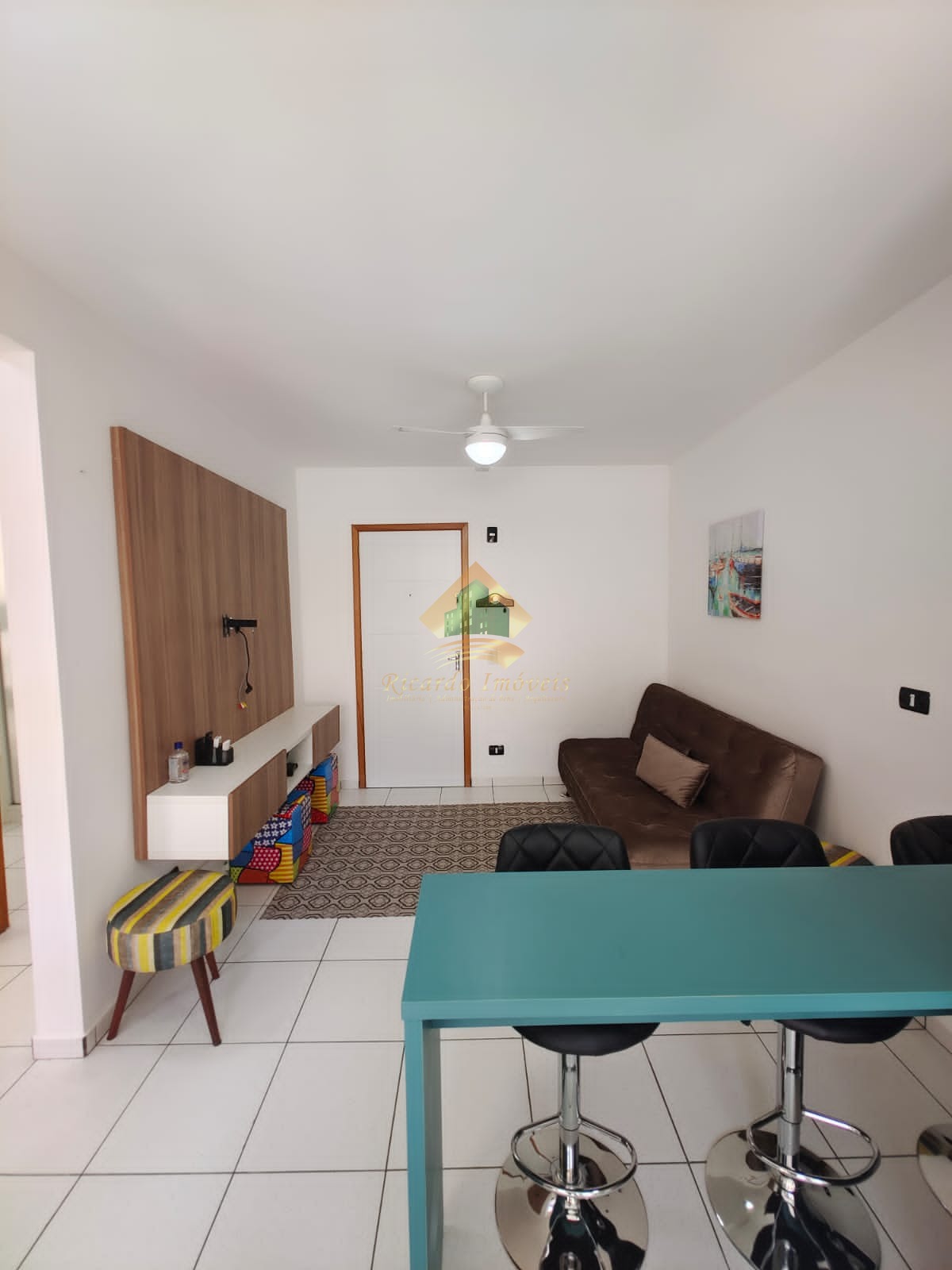 Excelente apartamento com ótimo custo benefício ótimo investimento para locação temporária.