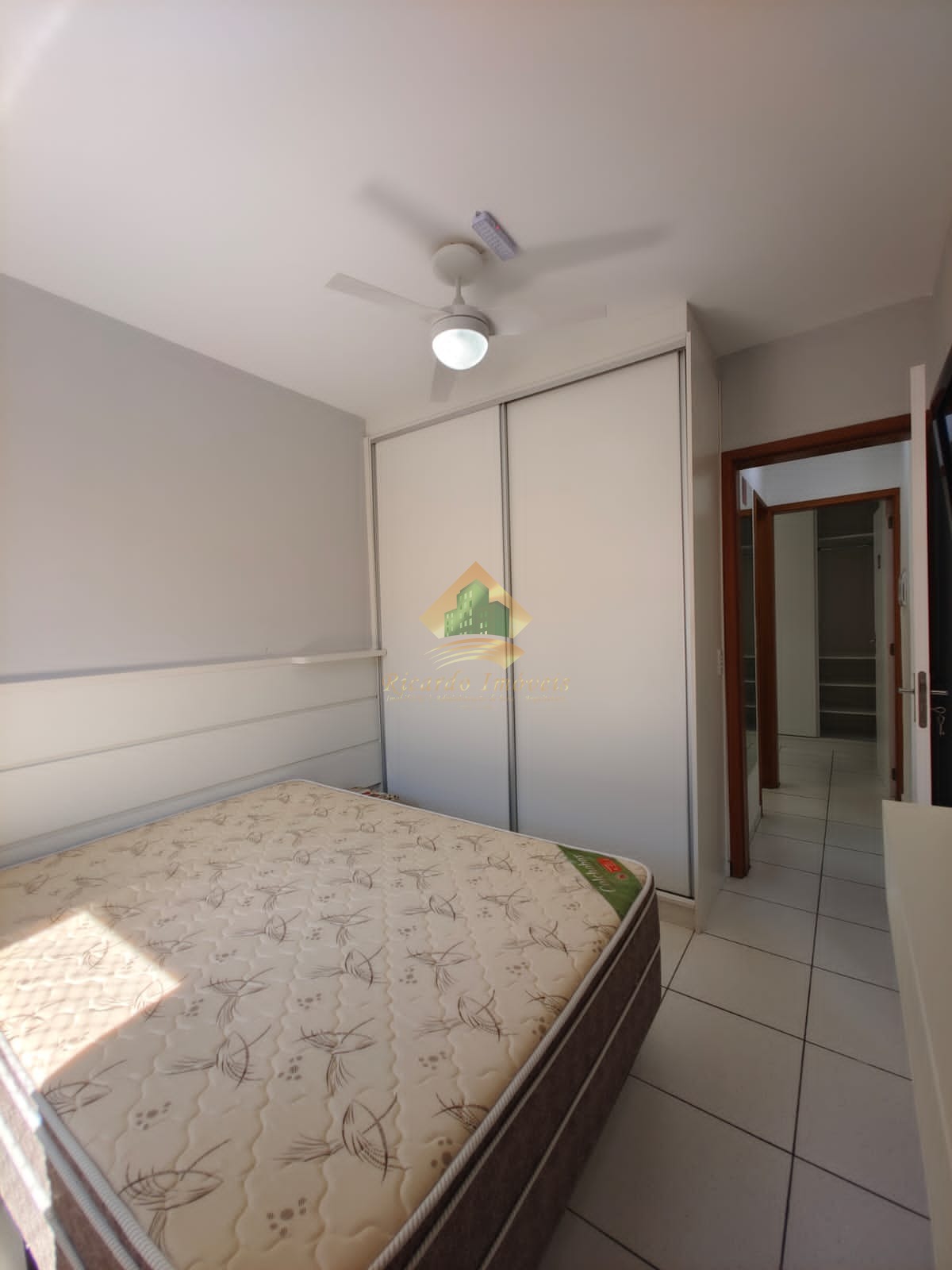 Excelente apartamento com ótimo custo benefício ótimo investimento para locação temporária.