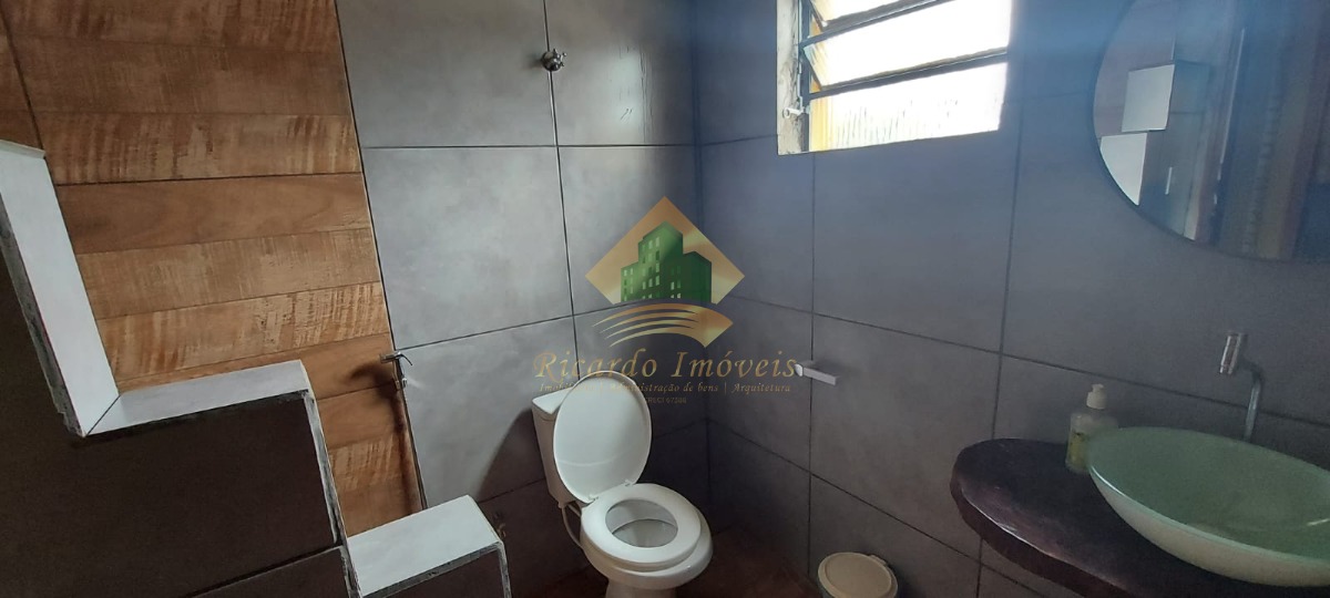 Casa com Edícula no Itaguá