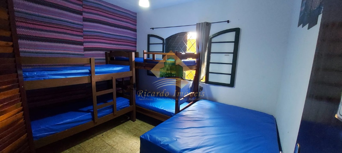 Casa com Edícula no Itaguá
