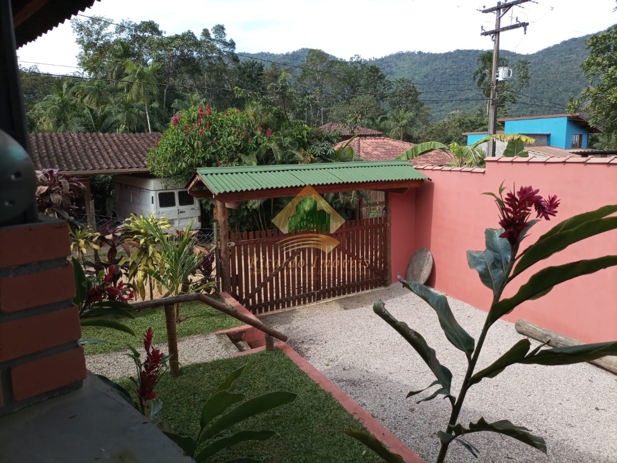 Linda casa no Sertão do Ubatumirim
