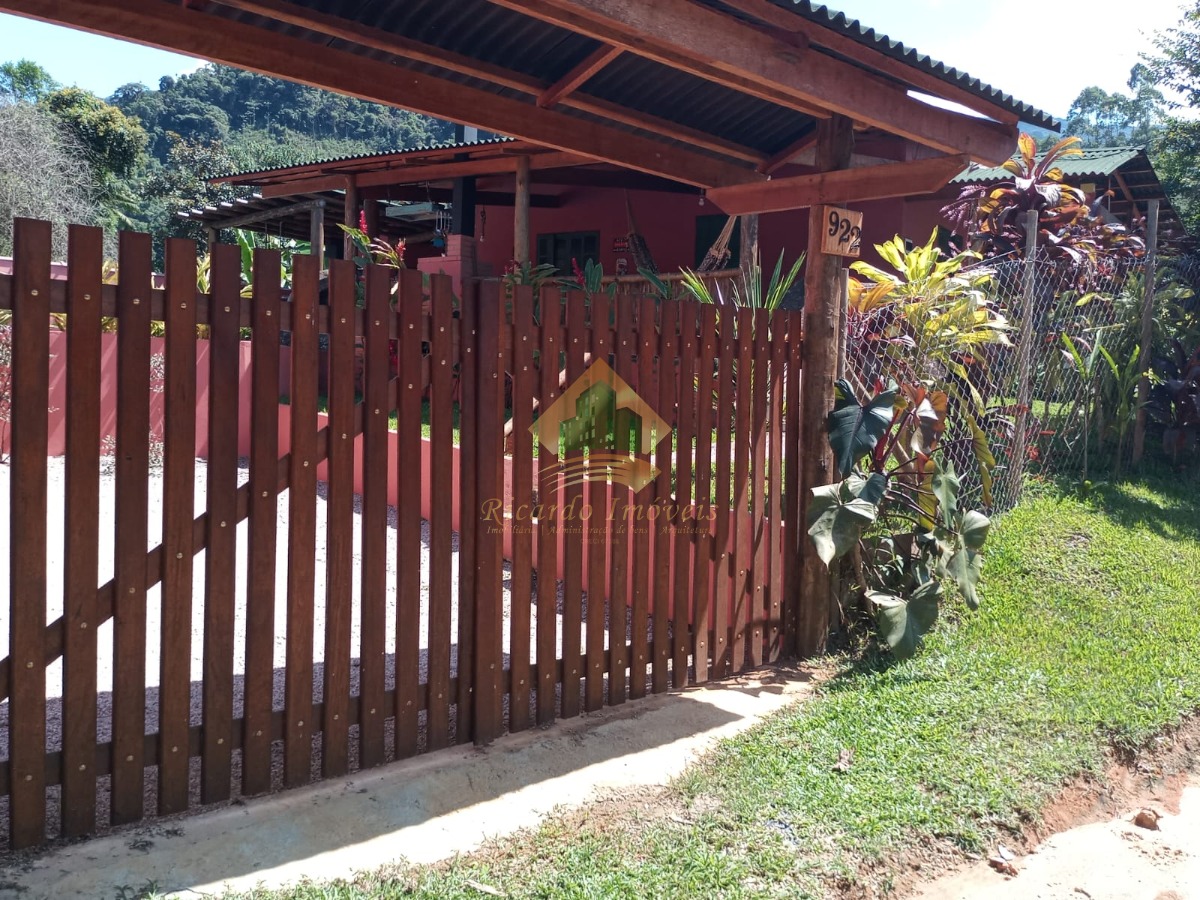 Linda casa no Sertão do Ubatumirim