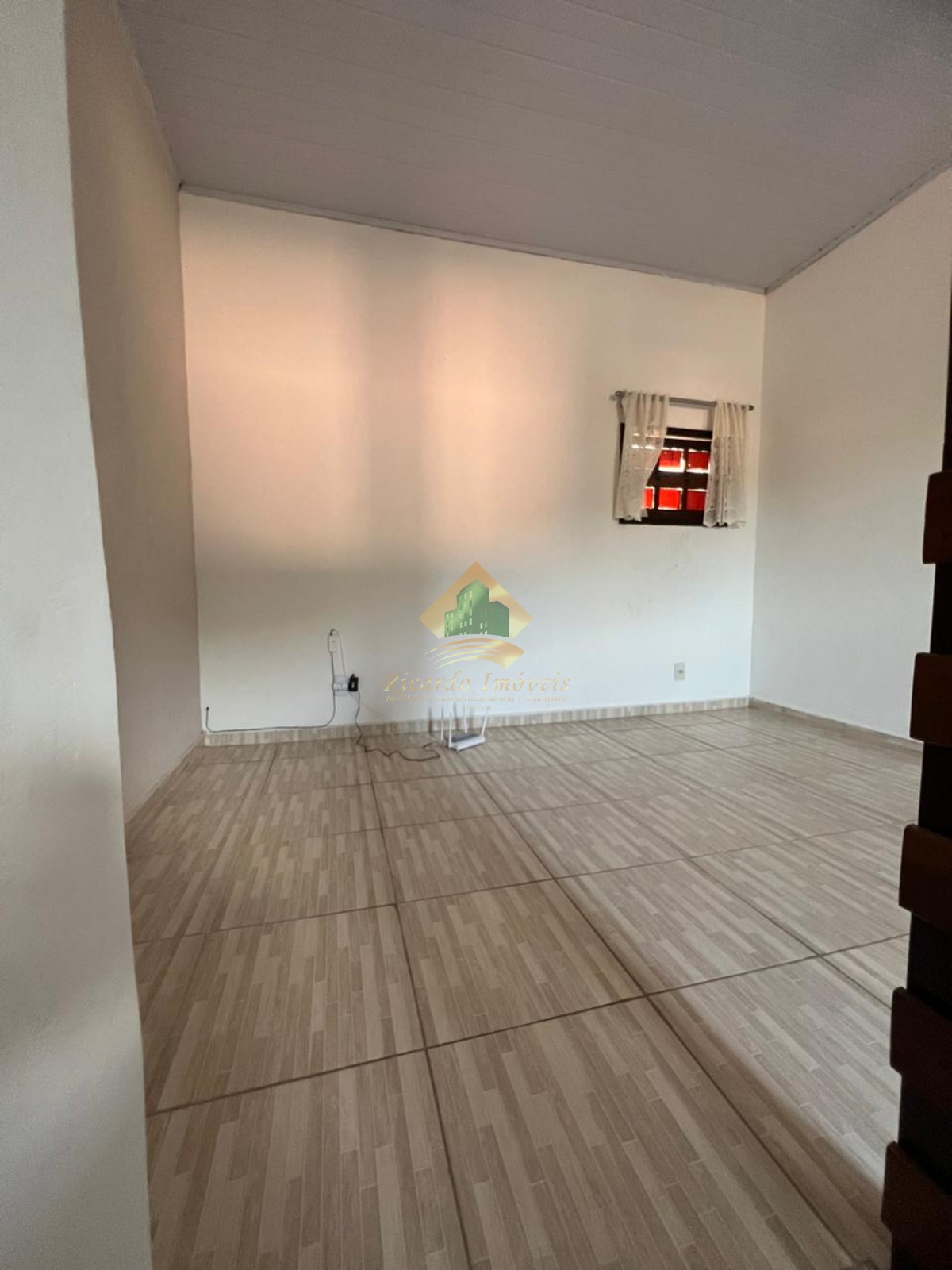 Excelente sobrado no Perequê-Açu, próximo da praia