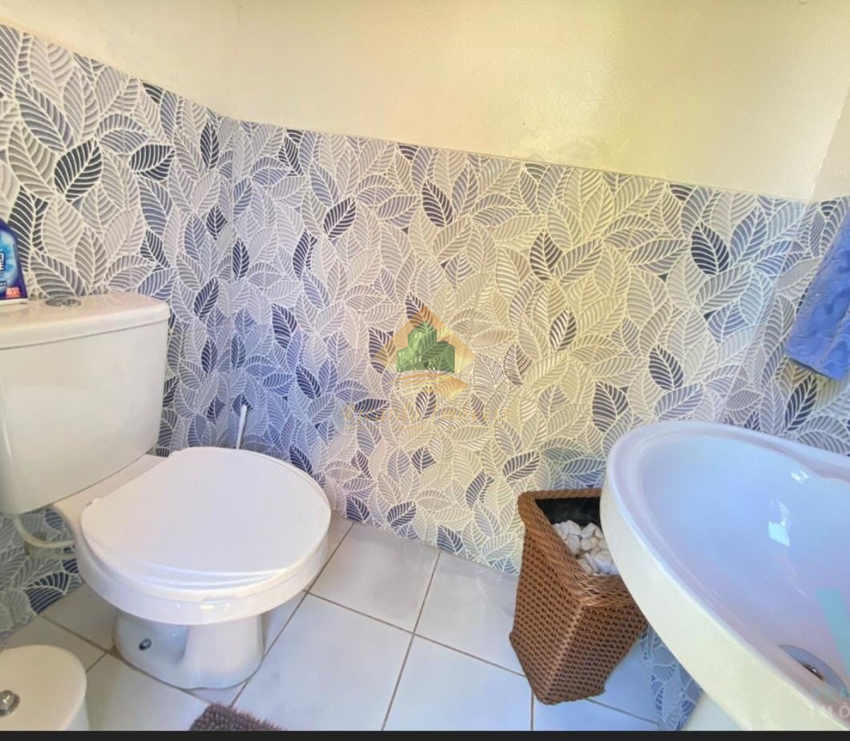 Belíssima casa em condomínio no horto florestal.